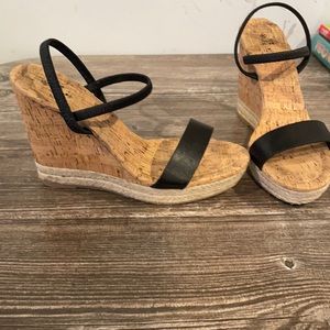 Black cork screw wedges